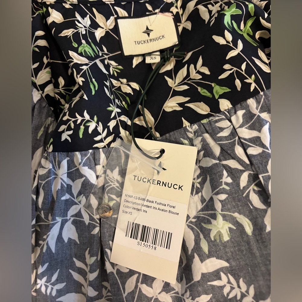 NWT Tuckernuck Verdant Iris Avalon Blouse w/ Green and White Leaf Pattern Sz XS - Picture 8 of 10
